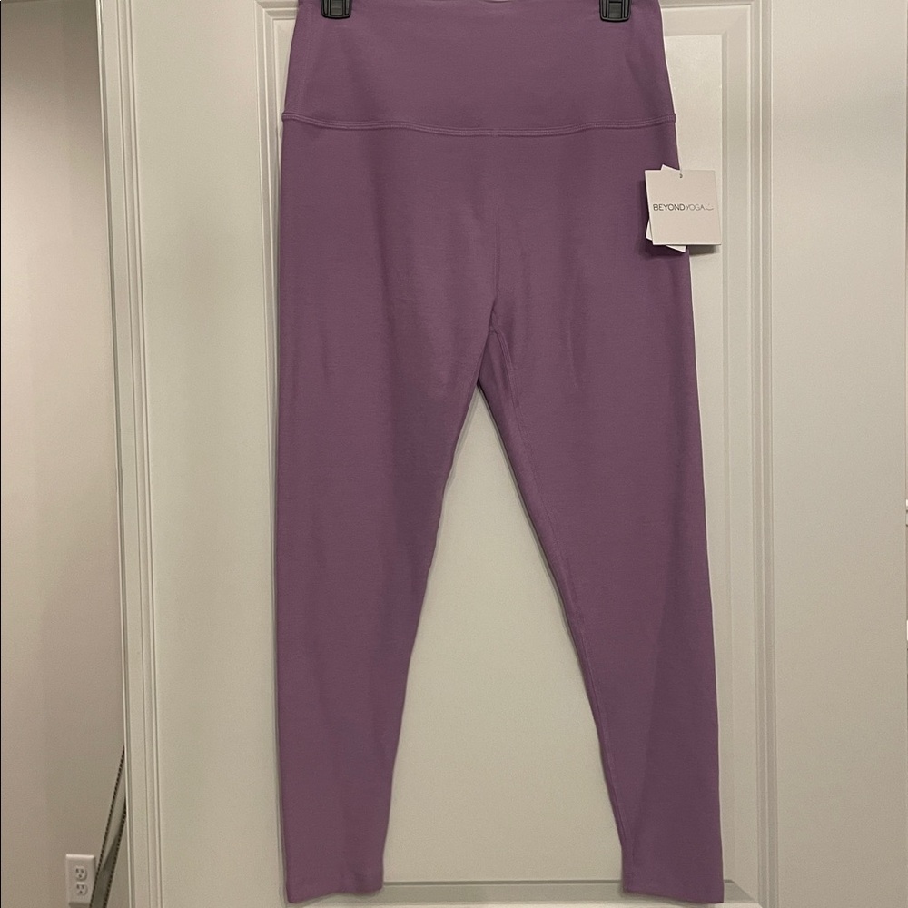 Beyond Yoga Mauve Purple Leggings